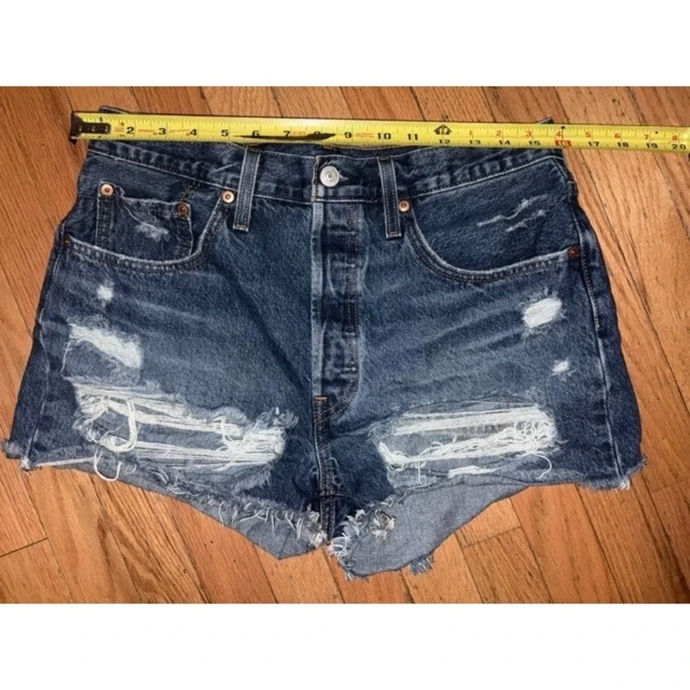 Levis 501 Original Distressed Denim‎ Shorts Dark Wash Button Fly W31 T57-8